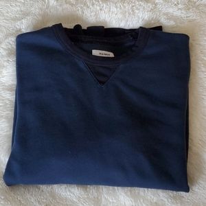 Old Navy crew neck sweater